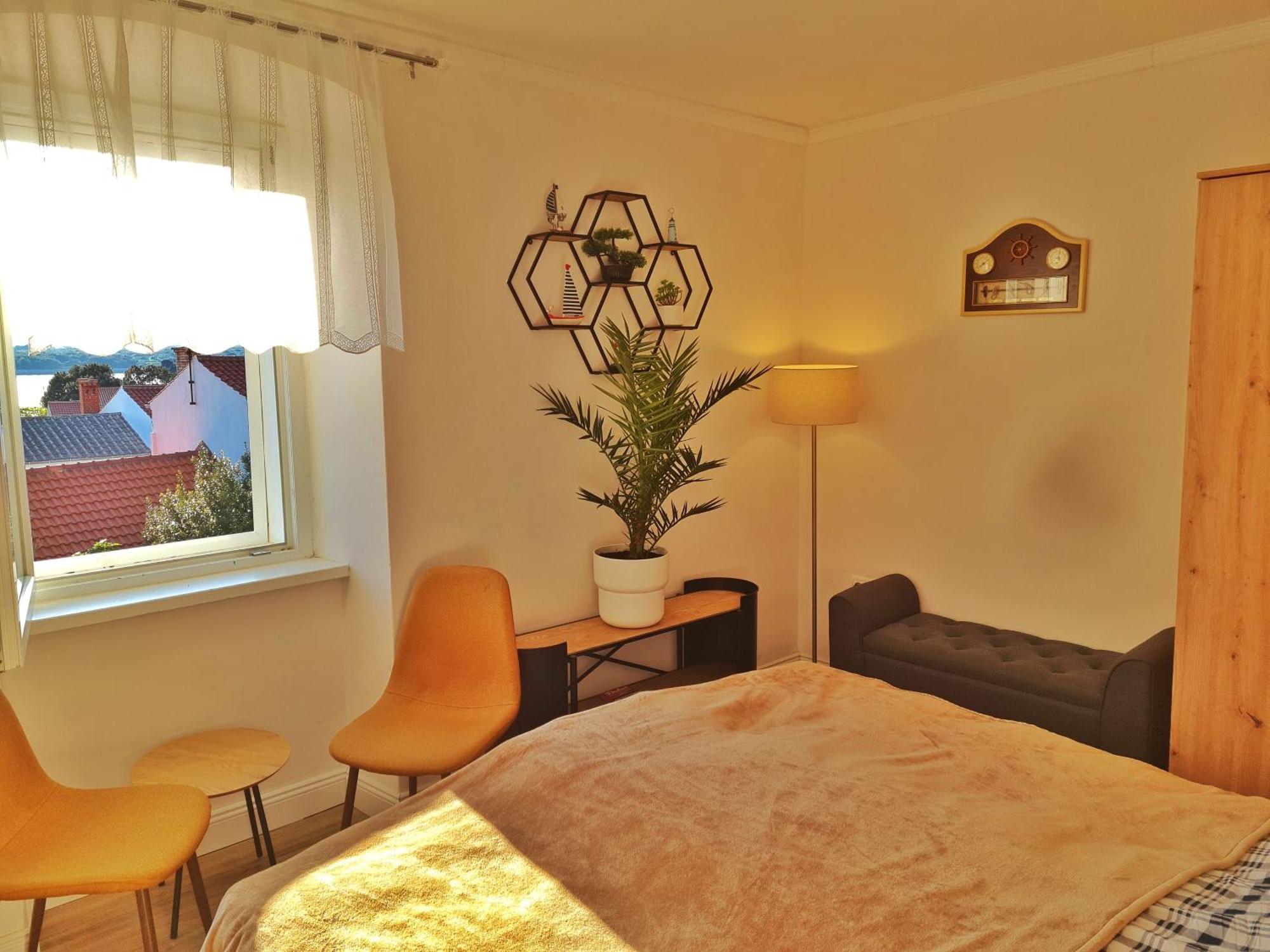 Holiday Place Veli Dvor - Vacation House With Private Garden In Old Town Punat Exterior photo